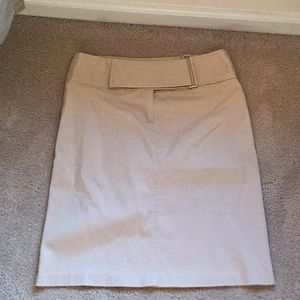 United Colors of Benetton tan pencil skirt size 6